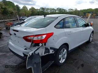 2013 Ford Focus SE with VIN 1FADP3F2XDL240898, listed as a IAAI auction lot 41975481 with 131,304 mi miles. Bid and sale history available at carsss.com. Image 4.