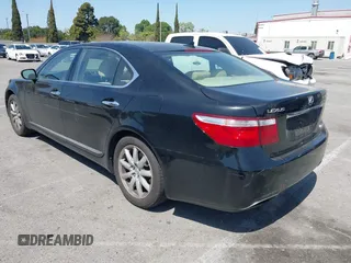 2007 Lexus LS 460 L z VIN JTHGL46F375001759, wystawiony jako IAAI lot #41959744 z przebiegiem 144 668 mil mil oraz . Historia ofert i sprzedaży dostępna na DreamBid. Obrazek 3.