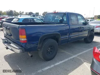 2002 Chevrolet Silverado 1500 Work Truck with VIN 2GCEC19X021368155, listed as a IAAI auction lot 41758746 with 174,877 mi miles. Bid and sale history available at carsss.com. Image 4.