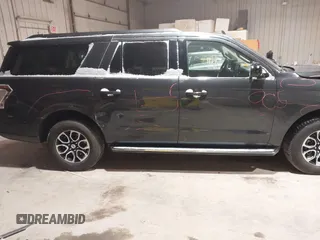 2023 Ford Expedition Max XLT с VIN 1FMJK1J89PEA60330, выставлен на аукционе IAAI как лот 41381868 с пробегом 37 240 миль миль и . История ставок и продаж доступна на DreamBid. Изображение 13.