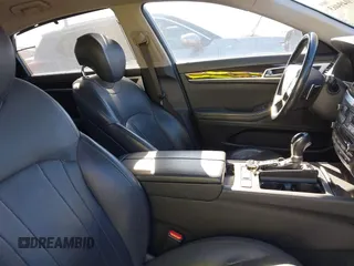 2015 Hyundai Genesis 3.8L z VIN KMHGN4JE3FU033234, wystawiony jako IAAI lot #42049463 z przebiegiem 135 154 mil mil oraz . Historia ofert i sprzedaży dostępna na DreamBid. Obrazek 5.