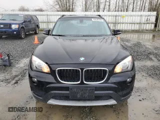 2013 BMW X1 xDrive28i with VIN WBAVL1C53DVR91761, listed as a Copart auction lot 49536705 with 166,700 mi miles and Clean Title. Bid and sale history available at carsss.com. Image 5.