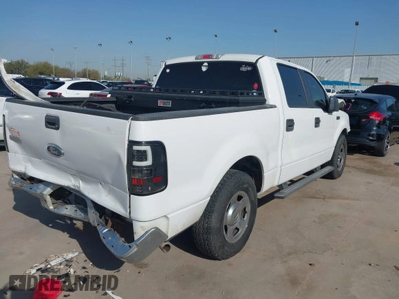 2006 Ford F-150 XLT with VIN 1FTPW12V16FB40883, listed as a IAAI auction lot 41839435 with 196,952 mi miles. Bid and sale history available at carsss.com. Image 4.