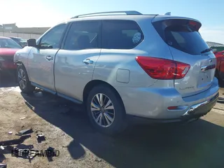 2020 Nissan Pathfinder SL with VIN 5N1DR2CN0LC604351, listed as a IAAI auction lot 41179117 with 80,861 mi miles. Bid and sale history available at carsss.com. Image 3.