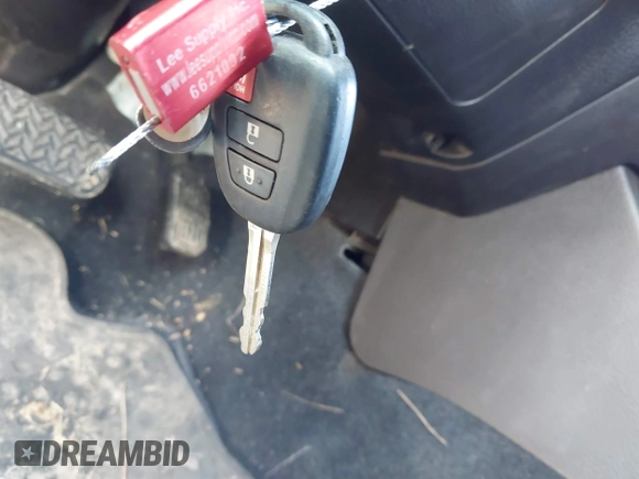 2021 Toyota Tacoma SR z VIN 5TFCZ5AN3MX272033, wystawiony jako IAAI lot #41689129 z przebiegiem Nie podano mil oraz . Historia ofert i sprzedaży dostępna na DreamBid. Obrazek 11.