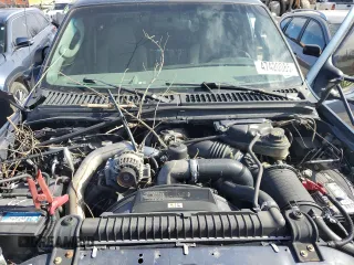 2006 Ford F-250 XL z VIN 1FTSW21P96EC26287, wystawiony jako Copart lot #47420085 z przebiegiem 150 095 mil mil oraz Szkoda całkowita • Salvage title. Historia ofert i sprzedaży dostępna na DreamBid. Obrazek 11.