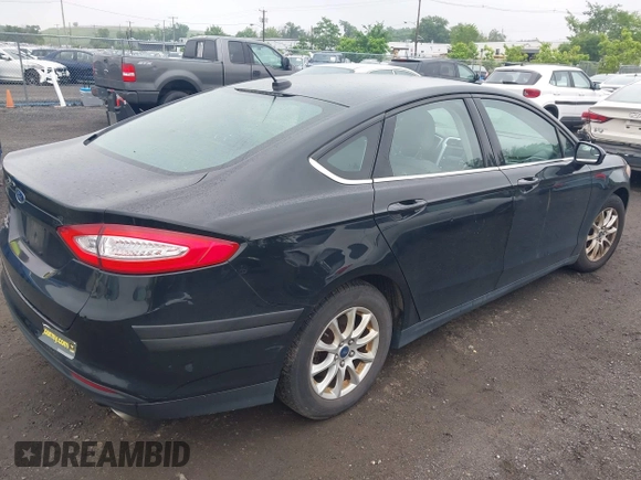 2016 Ford Fusion S with VIN 3FA6P0G76GR176818, listed as a IAAI auction lot 42439118 with 176,925 mi miles and . Bid and sale history available at DreamBid. Image 4.