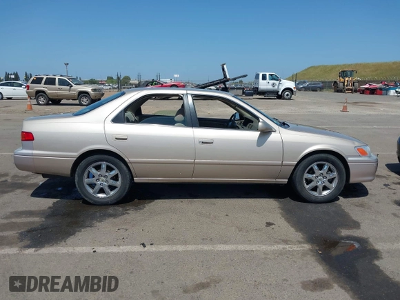 2001 Toyota Camry CE with VIN JT2BG22K910605420, listed as a IAAI auction lot 42109747 with 89,426 mi miles and . Bid and sale history available at DreamBid. Image 13.