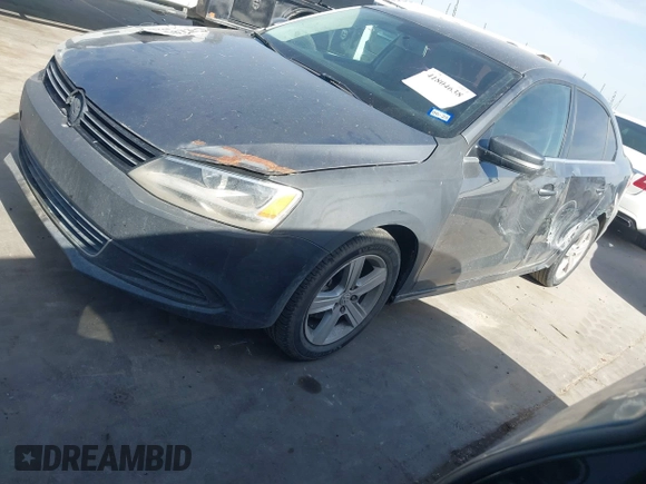 2013 Volkswagen Jetta Sedan SE with VIN 3VWDP7AJ6DM210776, listed as a IAAI auction lot 41804638 with 149,017 mi miles. Bid and sale history available at carsss.com. Image 2.