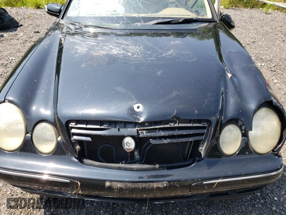 2002 Mercedes-Benz E-Class with VIN WDBJF82J62X067198, listed as a Copart auction lot 66073494 with 0 mi miles and Salvage Title. Bid and sale history available at carsss.com. Image 11.