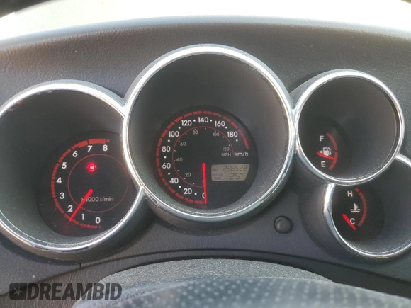 2006 Toyota Matrix STD with VIN 2T1KR32E76C620156, listed as a Copart auction lot 69892614 with 236,522 mi miles and Salvage Title. Bid and sale history available at DreamBid. Image 9.