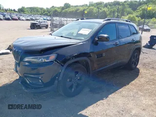 2019 Jeep Cherokee Latitude Plus with VIN 1C4PJMLB3KD375361, listed as a IAAI auction lot 42654334 with 84,373 mi miles and . Bid and sale history available at DreamBid. Image 17.