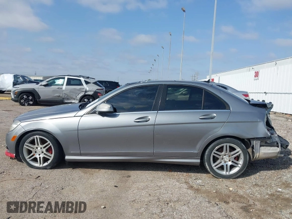 2008 Mercedes-Benz C 350 Sport with VIN WDDGF56XX8R040744, listed as a IAAI auction lot 41519706 with 279,993 mi miles and . Bid and sale history available at DreamBid. Image 15.