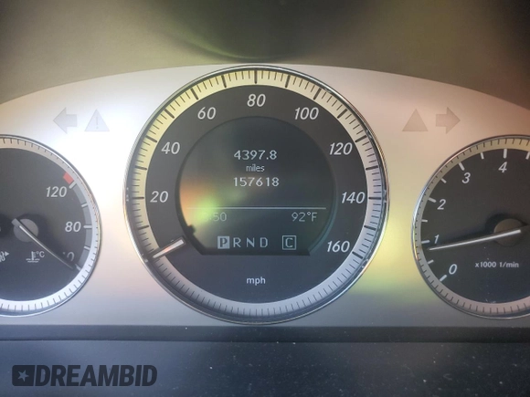2010 Mercedes-Benz GLK 350 with VIN WDCGG8HB2AF322470, listed as a Copart auction lot 68068624 with 157,618 mi miles and Salvage Title. Bid and sale history available at DreamBid. Image 9.