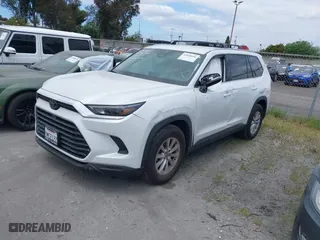 2024 Toyota Grand Highlander XLE with VIN 5TDAAAA55RS013662, listed as a IAAI auction lot 41828046 with 6,202 mi miles. Bid and sale history available at carsss.com. Image 20.