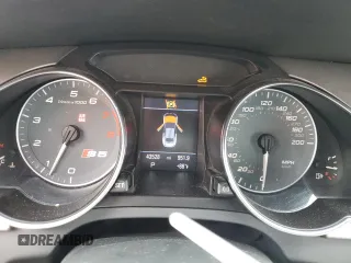 2010 Audi S5 Prestige with VIN WAUVGAFH8AN013634, listed as a Copart auction lot 77213984 with 43,528 mi miles and Non Repairable. Bid and sale history available at carsss.com. Image 9.