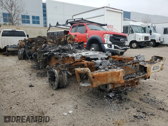2024 Ford F-350 XL with VIN 1FT8W3BM1REE07523, listed as a Copart auction lot 48323825 with Not Provided miles and Non Repairable. Bid and sale history available at DreamBid. Image 2.