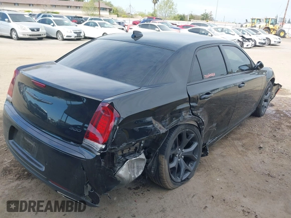 2022 Chrysler 300 Touring L with VIN 2C3CCADG7NH262848, listed as a IAAI auction lot 41777821 with 29,618 mi miles. Bid and sale history available at carsss.com. Image 4.