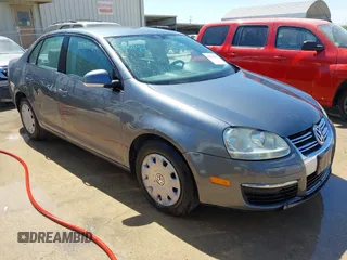 2005 Volkswagen Jetta Value Edition с VIN 3VWPF71K35M613138, выставлен на аукционе IAAI как лот 41799830 с пробегом 157 564 миль миль и . История ставок и продаж доступна на DreamBid. Изображение 1.
