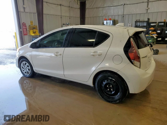 2016 Toyota Prius One z VIN JTDKDTB36G1134862, wystawiony jako Copart lot #53493945 z przebiegiem Nie podano mil oraz Czysty tytuł • Clean title. Historia ofert i sprzedaży dostępna na DreamBid. Obrazek 2.