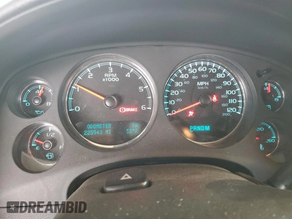 2010 Chevrolet Tahoe LT z VIN 1GNUKBE09AR257856, wystawiony jako Copart lot #55320645 z przebiegiem 225 943 mil mil oraz Czysty tytuł • Clean title. Historia ofert i sprzedaży dostępna na DreamBid. Obrazek 9.