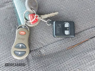 2001 Jeep Grand Cherokee Laredo z VIN 1J4GW48S11C720055, wystawiony jako IAAI lot #42453532 z przebiegiem 158 486 mil mil oraz . Historia ofert i sprzedaży dostępna na DreamBid. Obrazek 11.