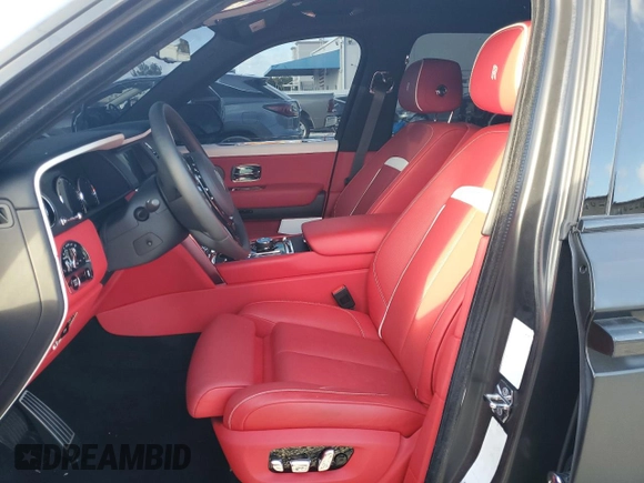 2022 Rolls-Royce Cullinan z VIN SLATV4C02NU214934, wystawiony jako Copart lot #78693434 z przebiegiem 1 444 mil mil oraz Szkoda całkowita • Salvage title. Historia ofert i sprzedaży dostępna na DreamBid. Obrazek 7.