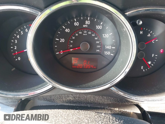 2011 Kia Sorento EX with VIN 5XYKUDA20BG088789, listed as a IAAI auction lot 41885949 with 207,354 mi miles. Bid and sale history available at carsss.com. Image 7.