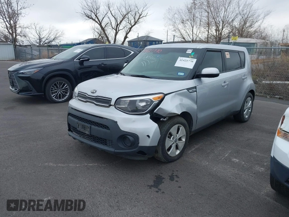 2018 Kia Soul with VIN KNDJN2A25J7597186, listed as a IAAI auction lot 41421770 with 283,072 mi miles. Bid and sale history available at carsss.com. Image 2.