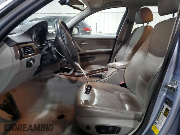 2010 BMW 3 Series 328i xDrive with VIN WBAPK5C54AA647135, listed as a Copart auction lot 45022455 with 87,685 mi miles and Salvage title. Bid and sale history available at DreamBid. Image 7.