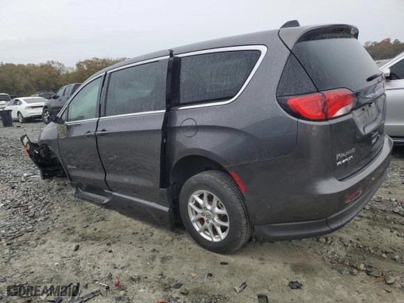 2022 Chrysler Voyager LX with VIN 2C4RC1CG0NR154069, listed as a Copart auction lot 82796704 with NaN miles and Salvage Title. Bid and sale history available at carsss.com. Image 2.