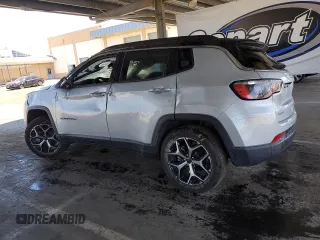 2025 Jeep Compass Limited с VIN 3C4NJDCN2ST546323, выставлен на аукционе Copart как лот 62909375 с пробегом 5 151 миль миль и На запчасти • Non repairable. История ставок и продаж доступна на DreamBid. Изображение 2.