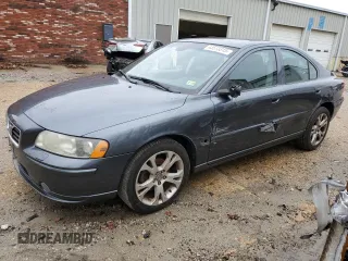 2009 Volvo S60 2.5T with VIN YV1RH592092735980, listed as a Copart auction lot 43513315 with 249,392 mi miles and Clean Title. Bid and sale history available at carsss.com. Image 1.