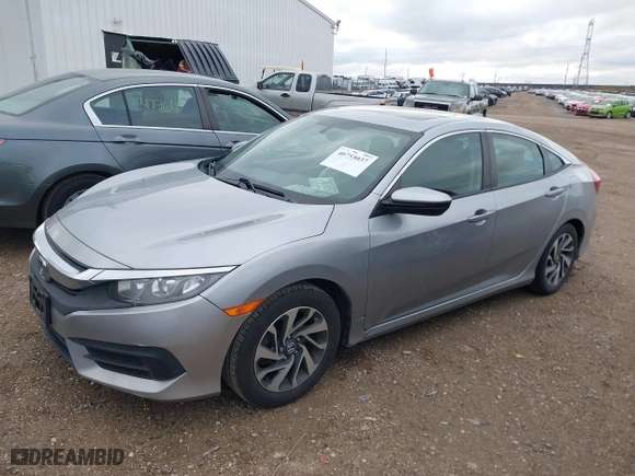 2018 Honda Civic Sedan EX with VIN 19XFC2F78JE017008, listed as a IAAI auction lot 40753037 with 100,000 mi miles. Bid and sale history available at carsss.com. Image 17.