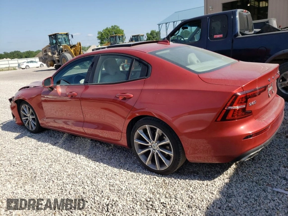 2019 Volvo S60 Momentum with VIN 7JR102FK3KG004077, listed as a Copart auction lot 56112404 with 32,166 mi miles and Salvage Title. Bid and sale history available at carsss.com. Image 2.