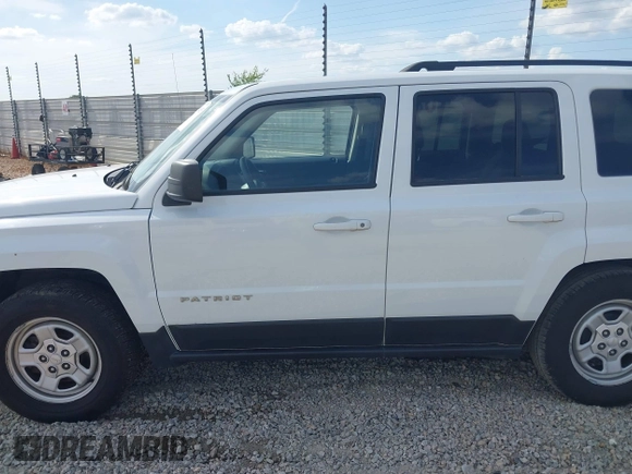 2017 Jeep Patriot Sport with VIN 1C4NJPBA8HD149312, listed as a IAAI auction lot 42176455 with 123,919 mi miles. Bid and sale history available at carsss.com. Image 14.