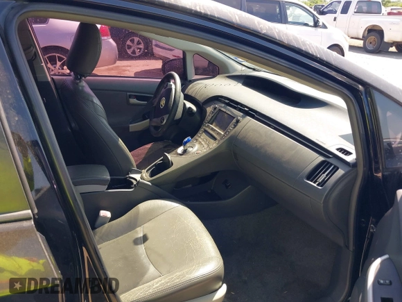 2011 Toyota Prius I with VIN JTDKN3DU1B1402339, listed as a IAAI auction lot 42000051 with 226,974 mi miles. Bid and sale history available at carsss.com. Image 5.
