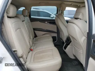2019 Lincoln Nautilus Reserve z VIN 2LMPJ6LP2KBL21241, wystawiony jako Copart lot #54930625 z przebiegiem 119 233 mil mil oraz Nie do naprawy • Non repairable. Historia ofert i sprzedaży dostępna na DreamBid. Obrazek 11.