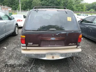1999 Ford Explorer XLT z VIN 1FMDU35P3XZA13775, wystawiony jako Copart lot #60791845 z przebiegiem 270 437 mil mil oraz Szkoda całkowita • Salvage title. Historia ofert i sprzedaży dostępna na DreamBid. Obrazek 6.