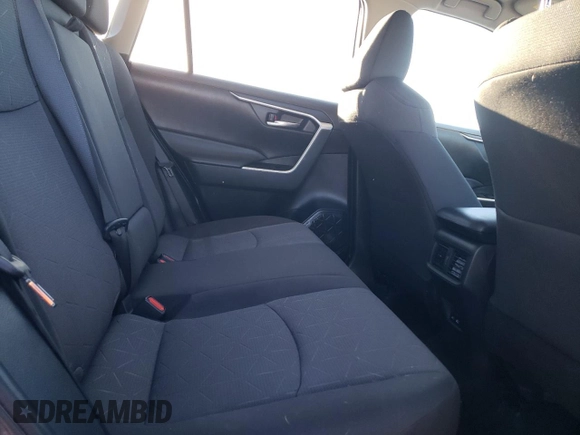 2022 Toyota RAV4 XLE with VIN 2T3P1RFV8NW299890, listed as a Copart auction lot 81045724 with 51,506 mi miles and Salvage title. Bid and sale history available at DreamBid. Image 11.