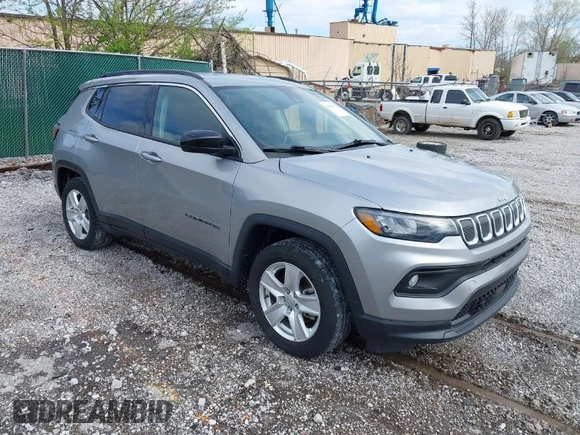 2022 Jeep Compass Latitude with VIN 3C4NJCBB2NT139477, listed as a IAAI auction lot 41965959 with 25,098 mi miles and . Bid and sale history available at carsss.com. Image 1.
