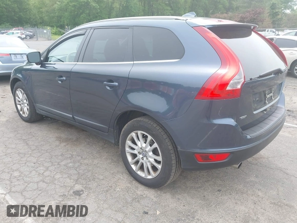 2010 Volvo XC60 3.0T with VIN YV4992DZ4A2027688, listed as a IAAI auction lot 42357112 with 201,222 mi miles and . Bid and sale history available at DreamBid. Image 3.