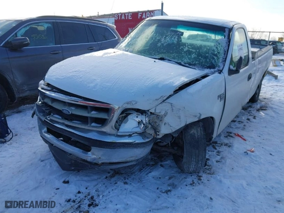 1998 Ford F-150 Standard with VIN 1FTZF1769WNB92343, listed as a IAAI auction lot 41595621 with 204,630 mi miles. Bid and sale history available at carsss.com. Image 6.