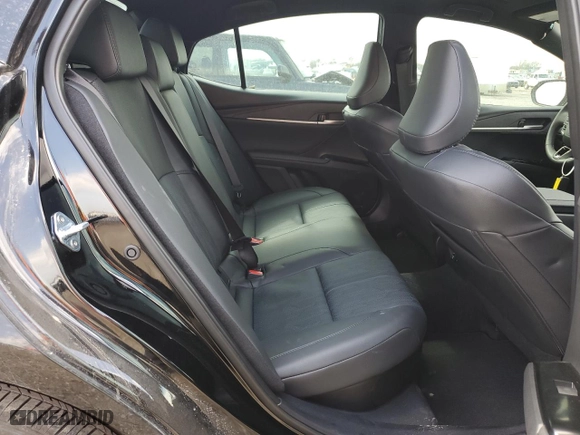 2025 Toyota Camry LE with VIN 4T1DAACK7SU556301, listed as a Copart auction lot 47483165 with 2,696 mi miles and Salvage Title. Bid and sale history available at carsss.com. Image 10.