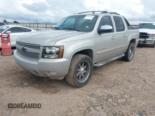 2007 Chevrolet Avalanche 3LT with VIN 3GNFK12327G293544, listed as a IAAI auction lot 42483512 with 251,356 mi miles and . Bid and sale history available at DreamBid. Image 2.