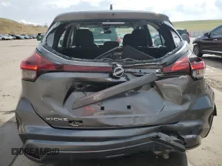 2022 Nissan Kicks S z VIN 3N1CP5BV6NL483232, wystawiony jako Copart lot #54557355 z przebiegiem 31 731 mil mil oraz Szkoda całkowita • Salvage title. Historia ofert i sprzedaży dostępna na DreamBid. Obrazek 6.