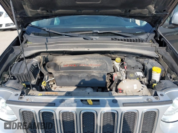 2015 Jeep Renegade Limited with VIN ZACCJADT2FPC18917, listed as a IAAI auction lot 42403240 with 161,312 mi miles and . Bid and sale history available at DreamBid. Image 10.