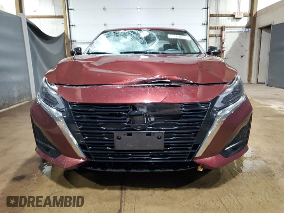 2025 Nissan Altima SV z VIN 1N4BL4DV7SN310476, wystawiony jako Copart lot #60287285 z przebiegiem 19 227 mil mil oraz Czysty tytuł • Clean title. Historia ofert i sprzedaży dostępna na DreamBid. Obrazek 5.