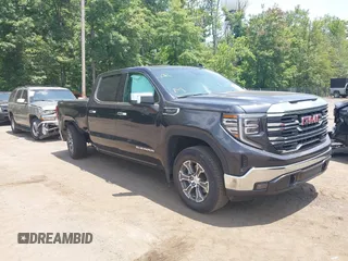 2025 GMC Sierra 1500 SLT with VIN 1GTUUDED0SZ257005, listed as a IAAI auction lot 42554570 with 5,258 mi miles and . Bid and sale history available at DreamBid. Image 1.