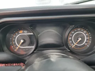 2024 Jeep Wrangler Rubicon z VIN 1C4PJXFG6RW261748, wystawiony jako Copart lot #51479585 z przebiegiem 7 911 mil mil oraz Szkoda całkowita • Salvage title. Historia ofert i sprzedaży dostępna na DreamBid. Obrazek 9.